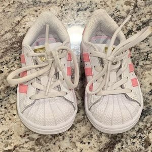 Adidas superstar 5K kids shoes